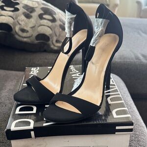 Wild Diva Black Strappy Heels